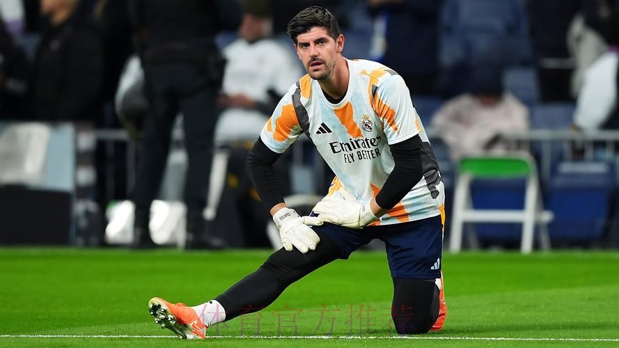 已伤缺八个月!六台:库尔图瓦今天上场单独训练